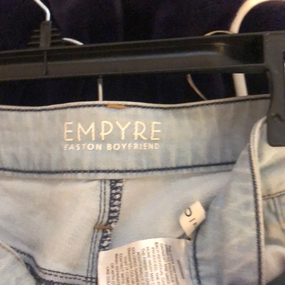 Light skinny ripped jeans - Picture 2 of 2